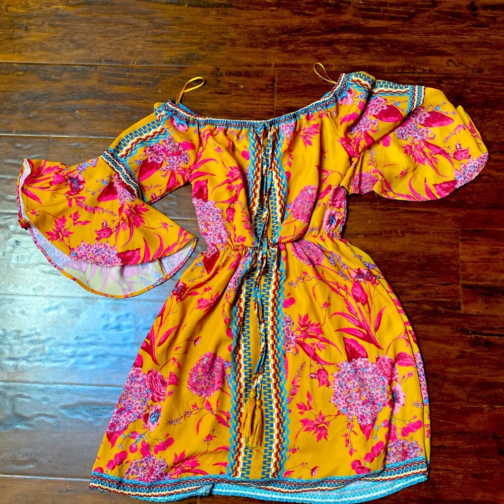 Women’s dress